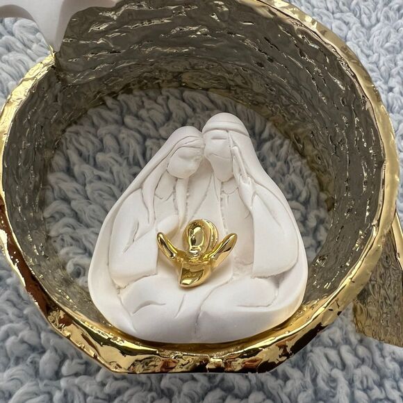 Bongelli Preziosi Nativity Three Figures In One-Piece Set Gold White NEW in Box - Picture 16 of 16